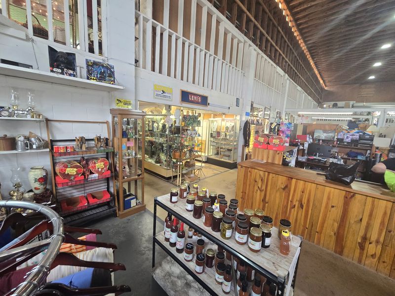 Waldo Farmers & Flea Market (Waldo)