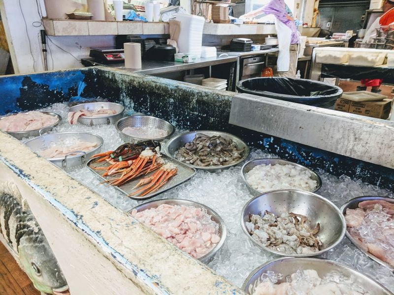 Raw Oysters That Taste Like the Ocean Should