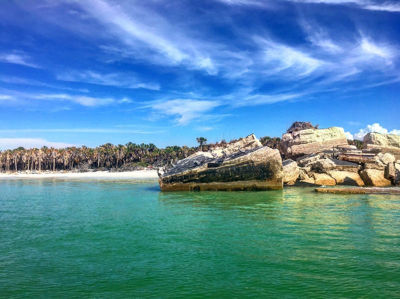 Anna Maria: Golf Carts and Pastel Cottages