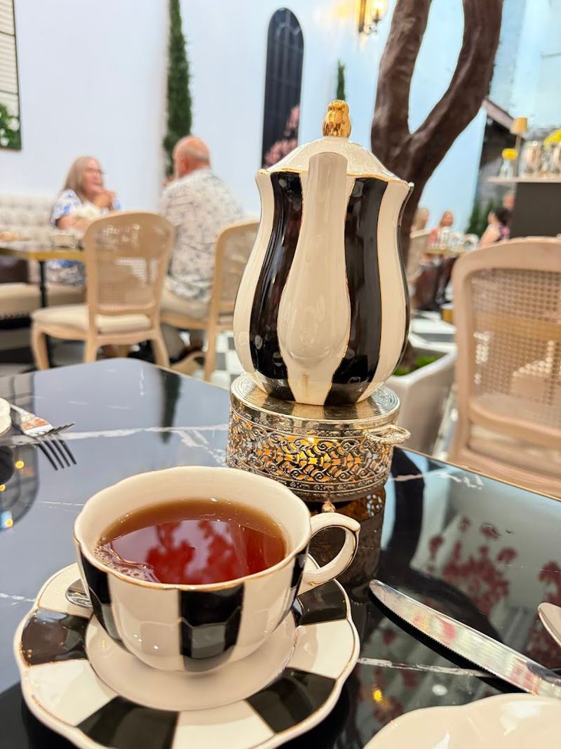 The Full English Afternoon Tea Experience