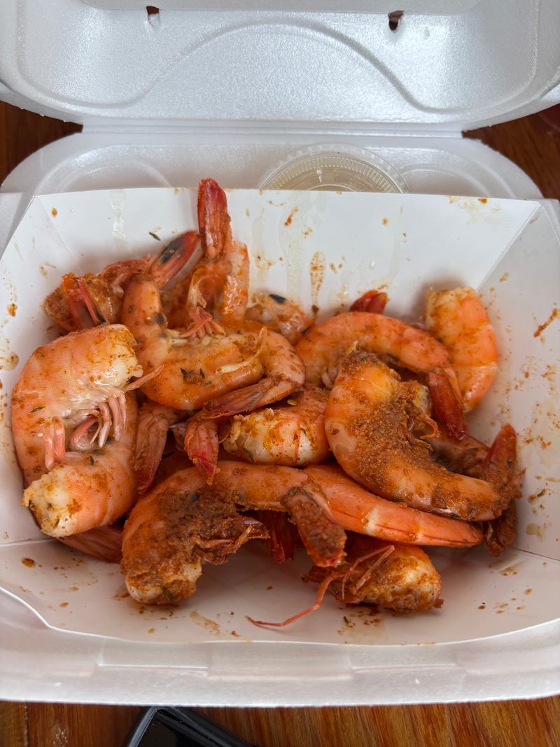 Steamed Shrimp That Keep Locals Coming Back