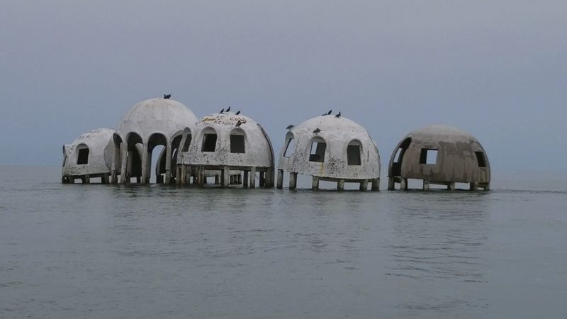 Bubble House (Dome Homes) – Various locations