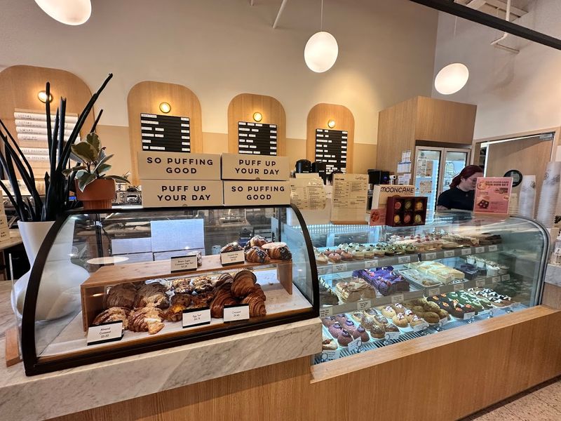 Light On The Sugar Bakery Café (Winter Park)