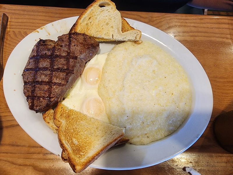 Broadway Diner