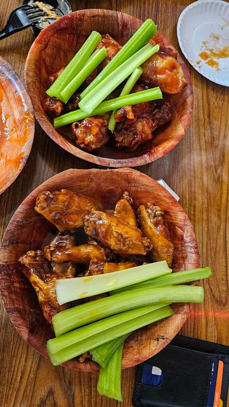 Wings Plus Fort Lauderdale (Fort Lauderdale)