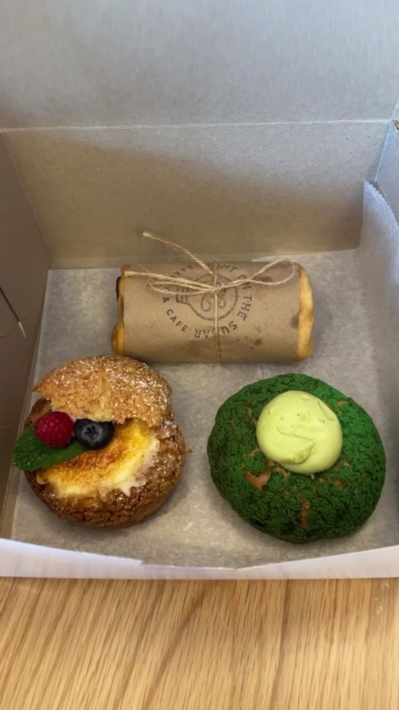 The Show-Stopping Crème Brûlée Cream Puff