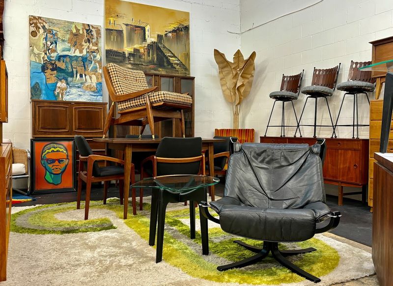 Wall-To-Wall Art That Transforms Blank Spaces