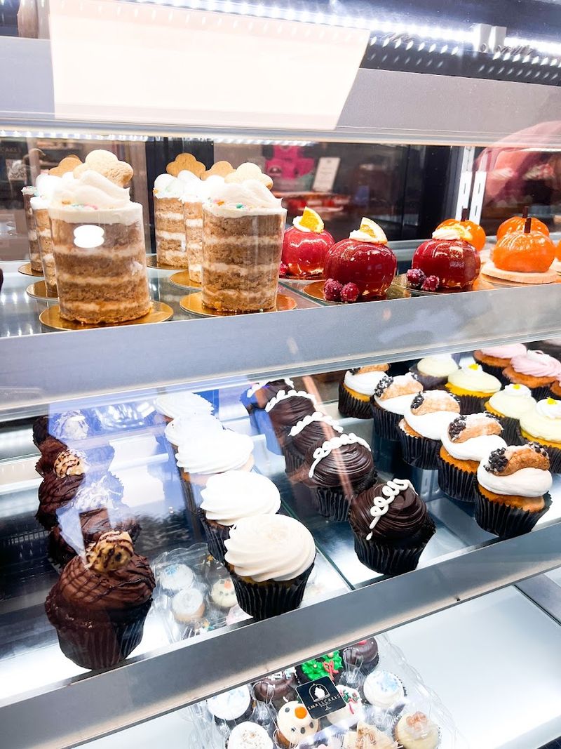 Signature Cupcakes Worth the Drive