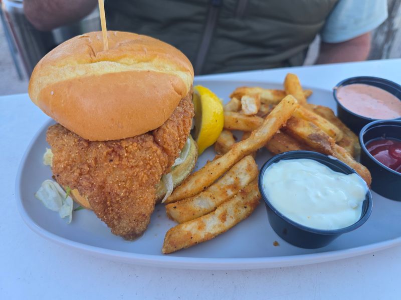 The Ugly Grouper (Holmes Beach)