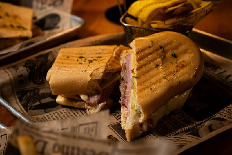 Cubans Be Like Restaurant (Fort Myers)