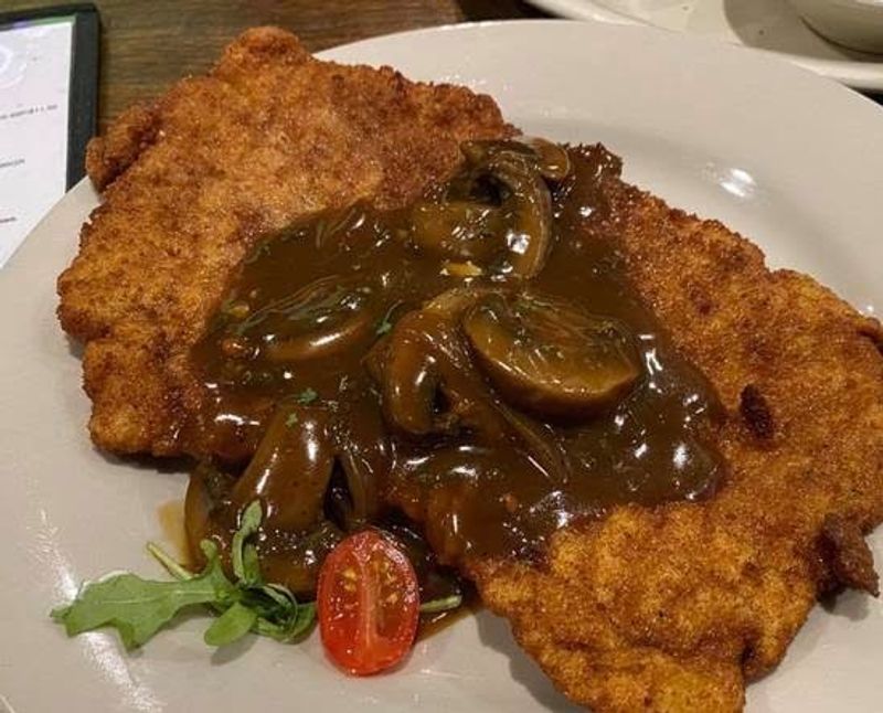 Mr. Dunderbak's Restaurant and Brewery (Tampa)
