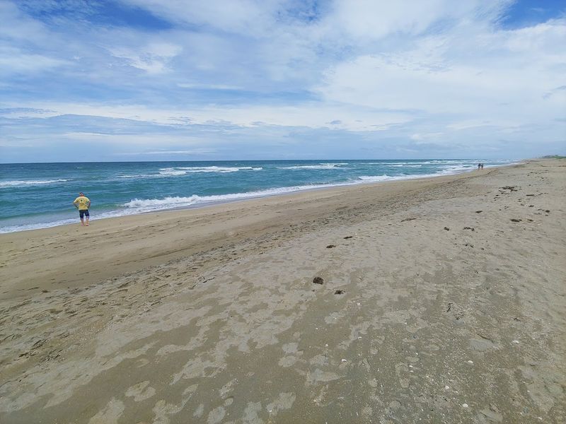 The Beach Itself Remains Blissfully Uncrowded