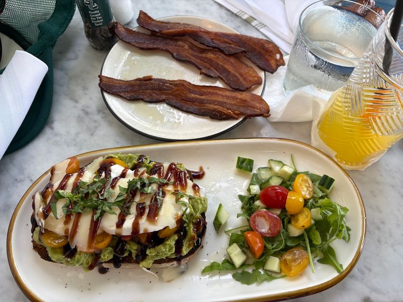 News Cafe (Miami Beach)