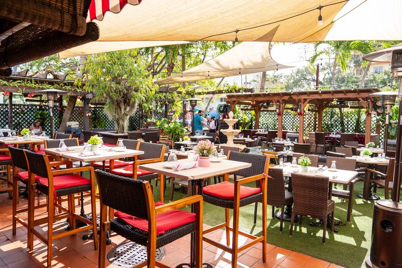 Old's Havana Cuban Bar & Cocina – Miami Beach (Cuban)