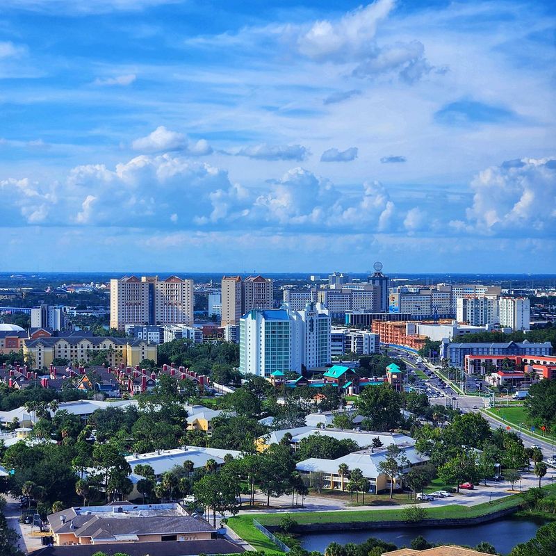 The Job Market Continues to Attract New Residents