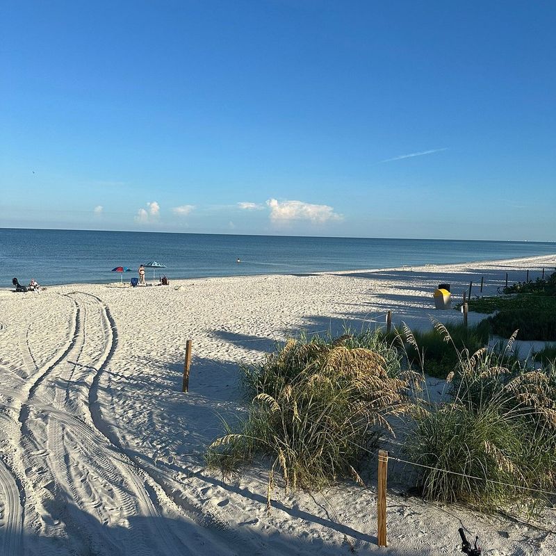Clam Pass Beach Park (Naples)