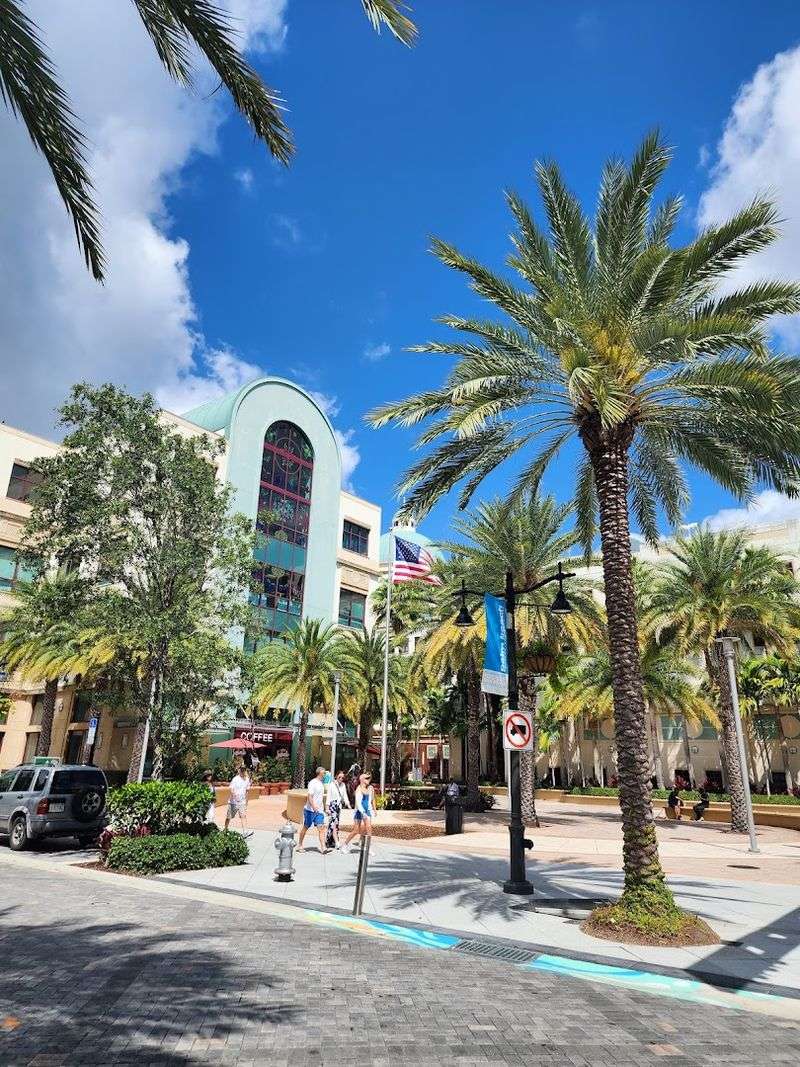 Clematis Street – West Palm Beach