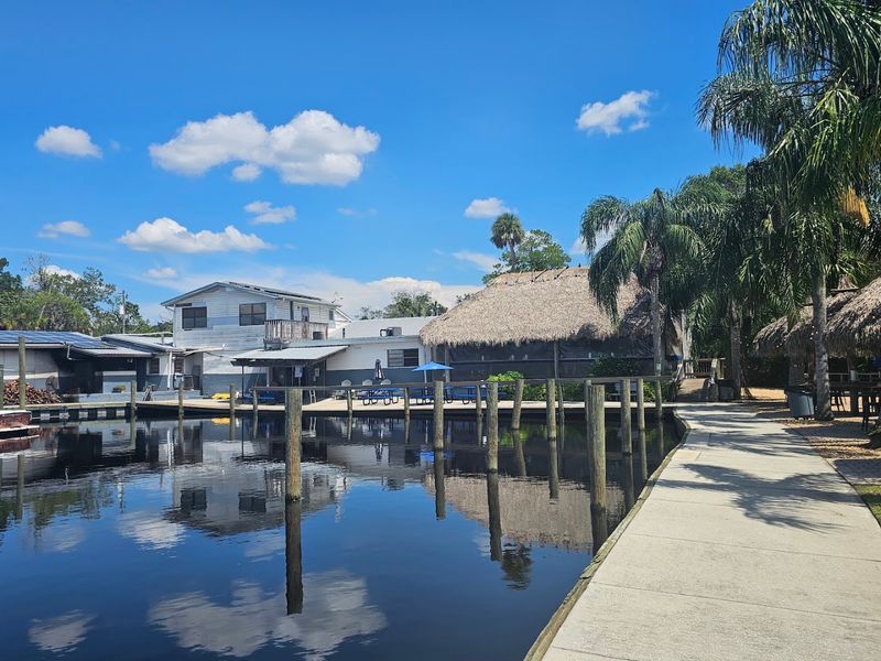 The Freezer Tiki Bar (Homosassa)