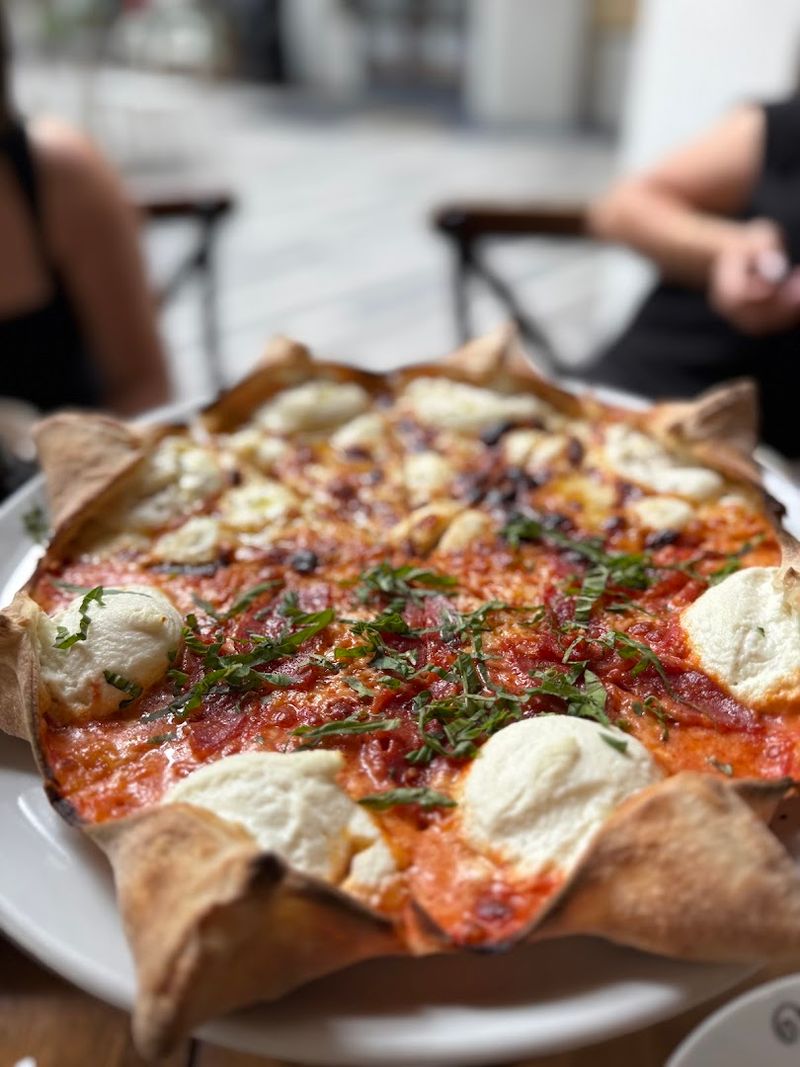 Mister O1 Extraordinary Pizza - Brickell (Miami)