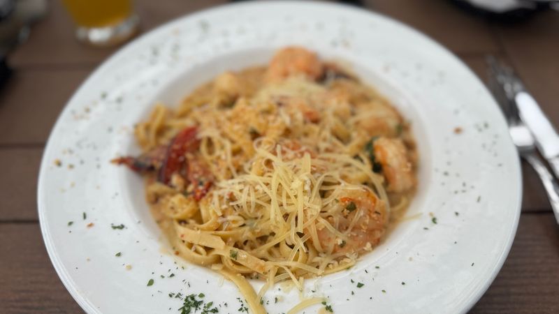Fresh Seafood That Keeps Locals Coming Back
