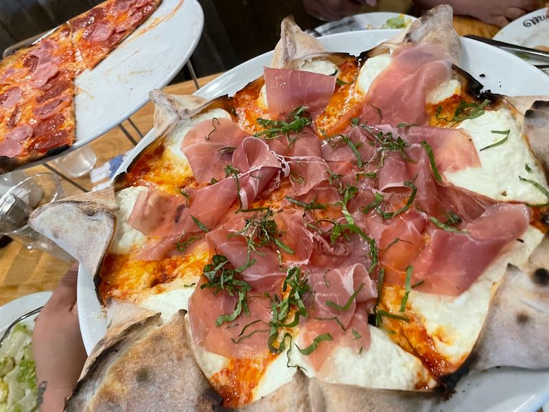 Mister O1 Extraordinary Pizza - Wynwood (Miami)
