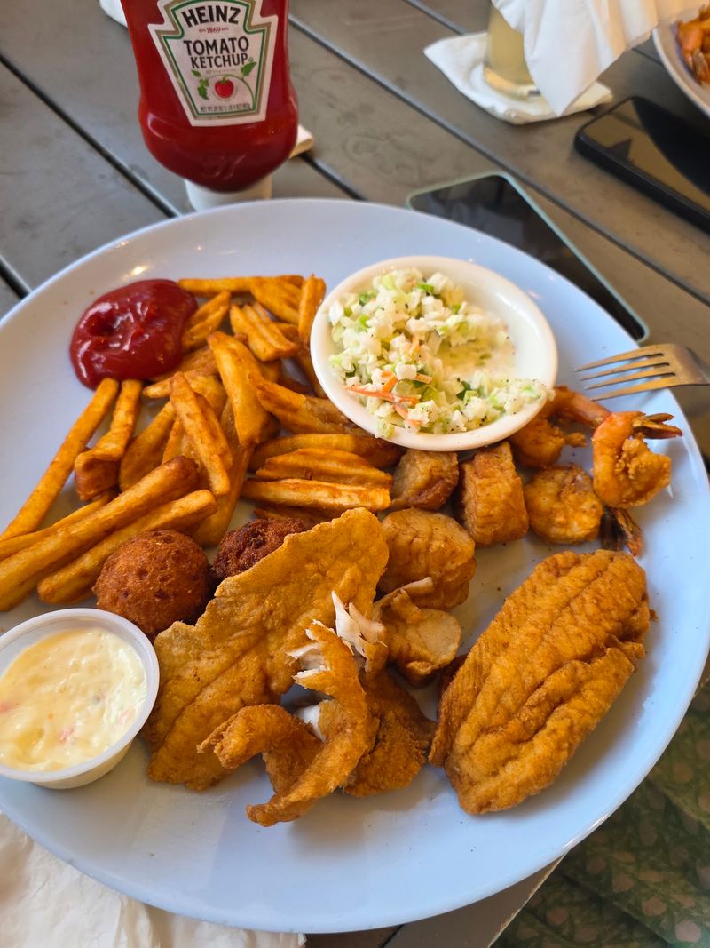 Hull's Seafood Restaurant & Market (Ormond Beach)
