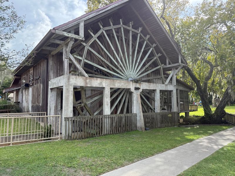 Old Sugar Mill Pancake House (De Leon Springs)