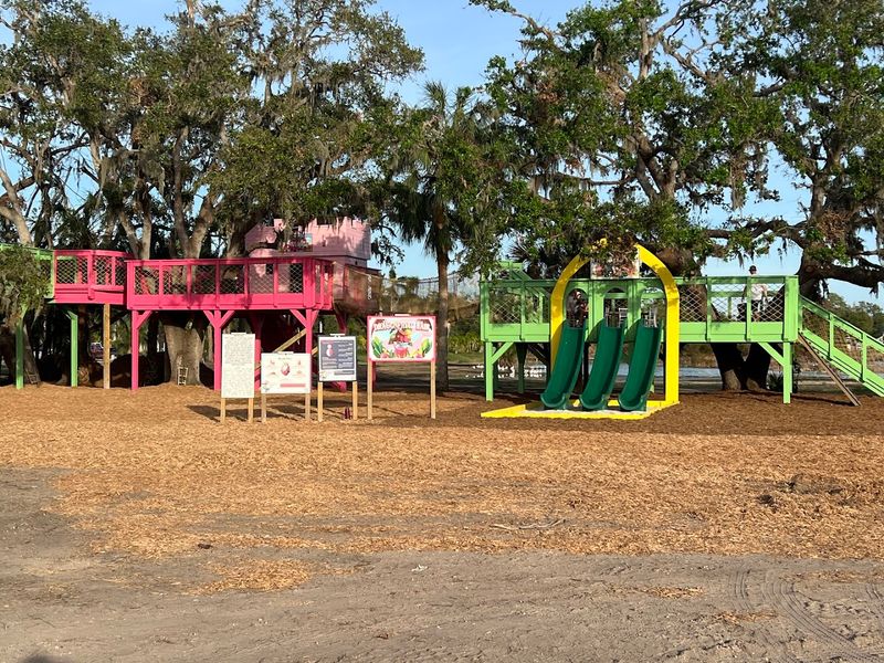 Dragon Castle Tree House With Multiple Levels