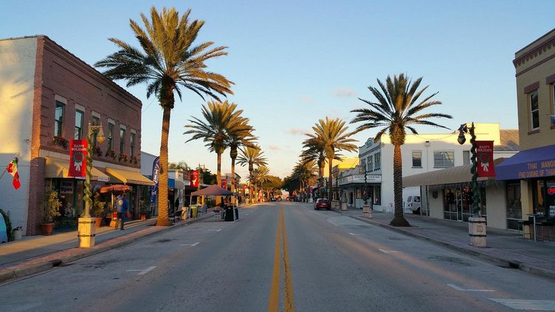 Canal Street (New Smyrna Beach)