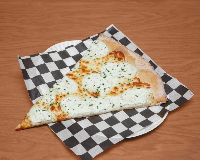 Eddie And Sam's N.Y Pizza (Tampa)