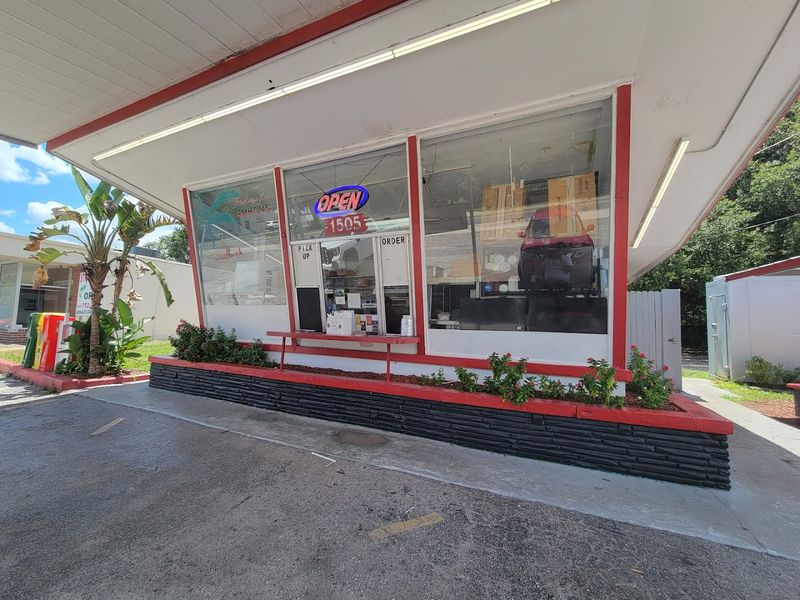 Strawberry Hut Sandwich Shop