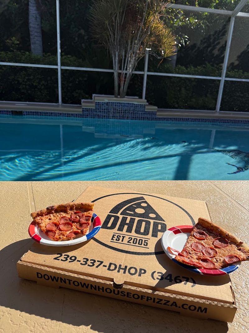 Downtown House of Pizza (Fort Myers)