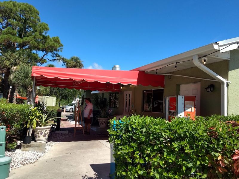 Sebastian's Roadside Restaurant (Sebastian)