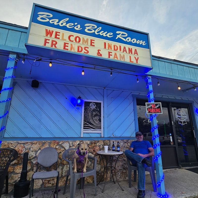 The Unassuming Exterior That Keeps the Crowds Away