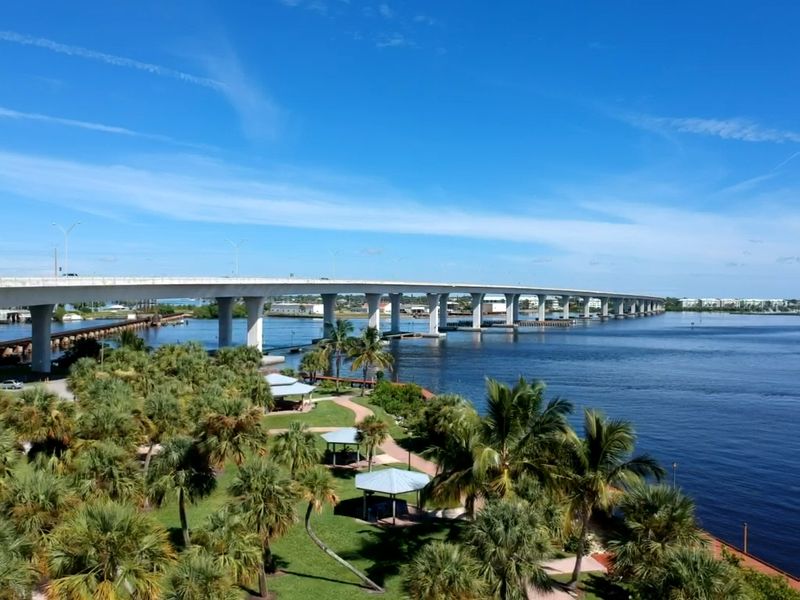 Stuart: Riverside Cool on the Treasure Coast