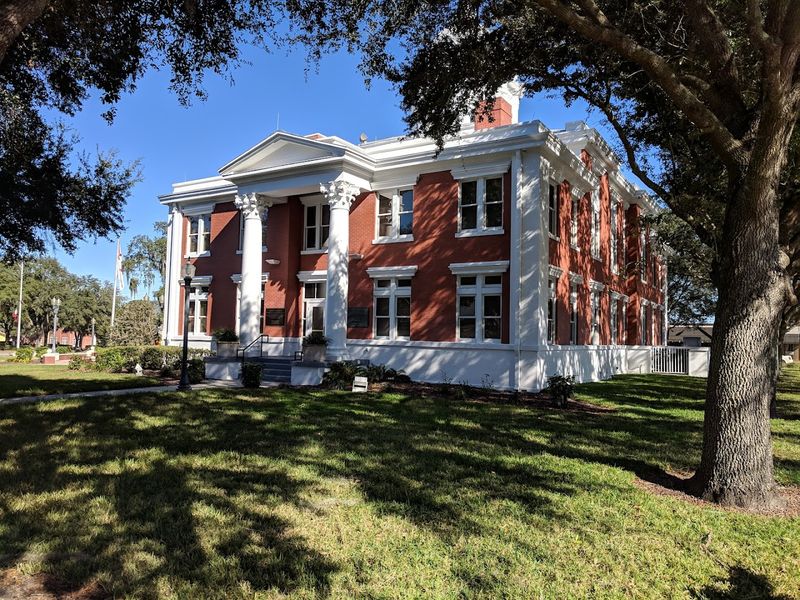 Small-Town Safety With Genuine Friendliness