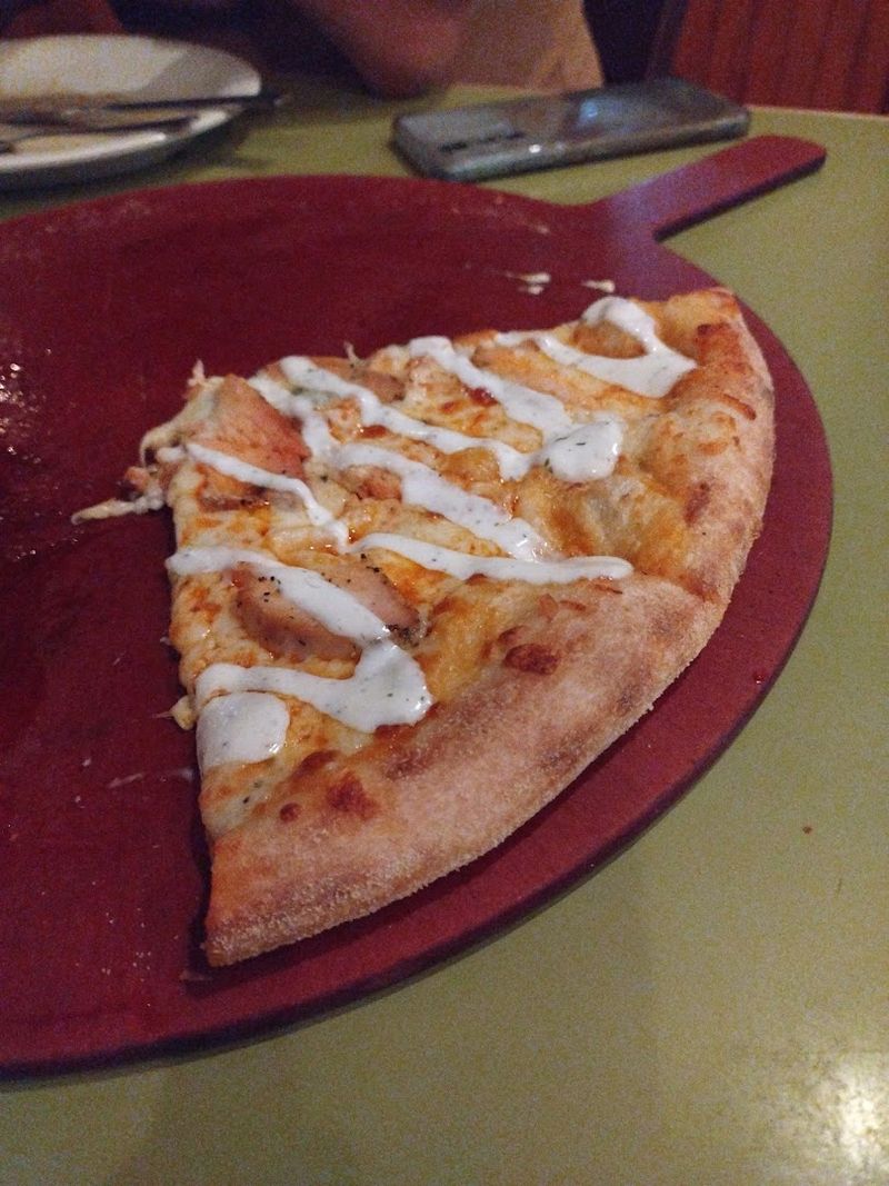 Flippers Pizzeria (multiple locations, esp. Orlando/Kissimmee)
