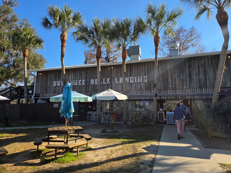 Suwannee Belle Landing (Old Town)