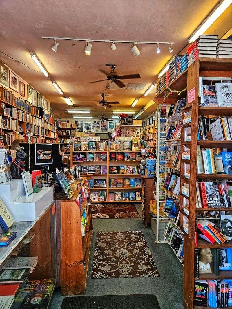 Key West Island Bookstore (Key West)