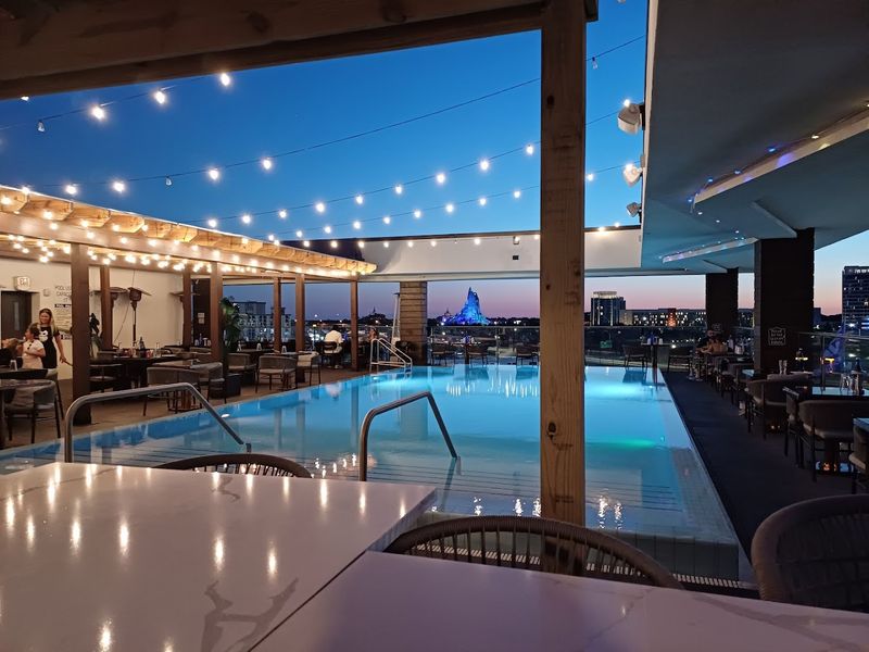 KaLa Rooftop Restaurant (Orlando)