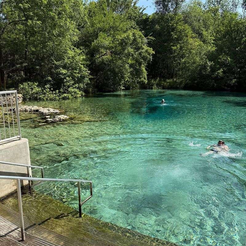 North vs South Entrance: How to Navigate