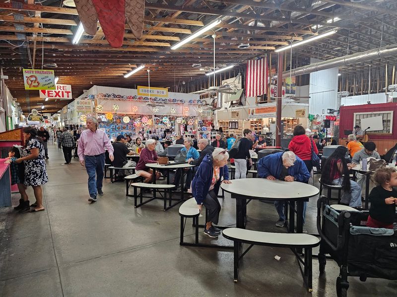 Red Barn Flea Market (Bradenton)