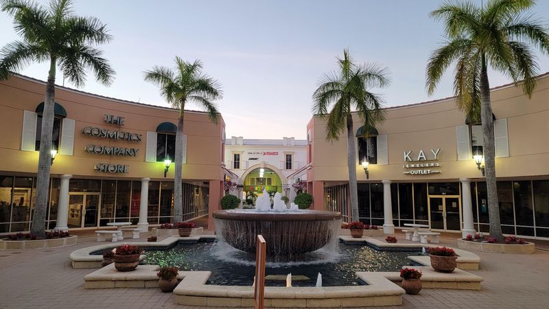 Miromar Outlets (Estero)