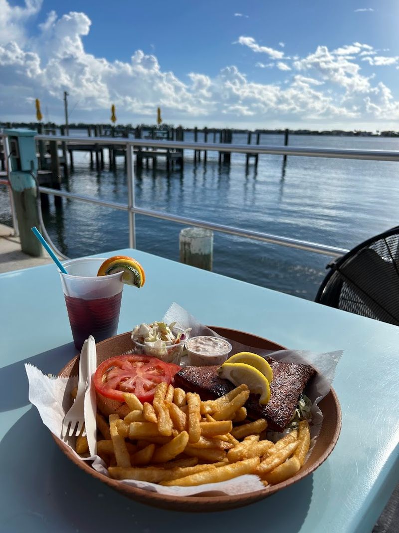 Tide Tables Restaurant and Marina, Bradenton