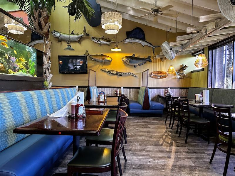 Whitey's Fish Camp (Fleming Island)