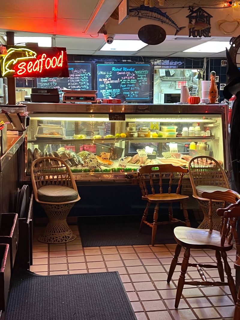 The Fish House Restaurant & Seafood Market (Key Largo)