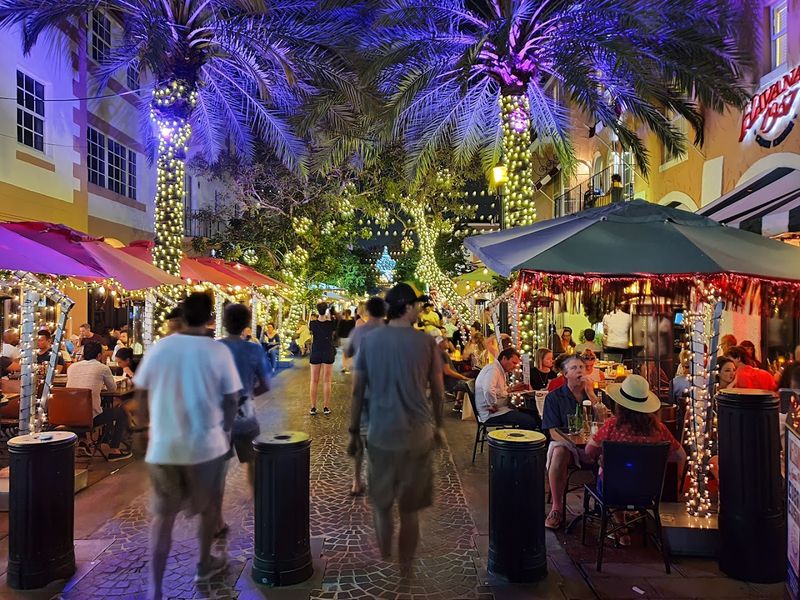 Española Way – Miami Beach