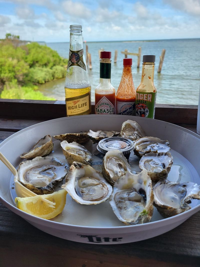Lynn's Quality Oysters and Raw Bar (Eastpoint)