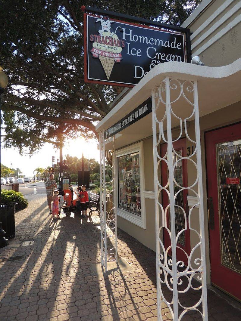 Strachan's Ice Cream & Desserts