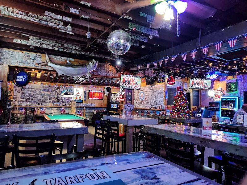 Friendly Tarpon Tavern - Tampa
